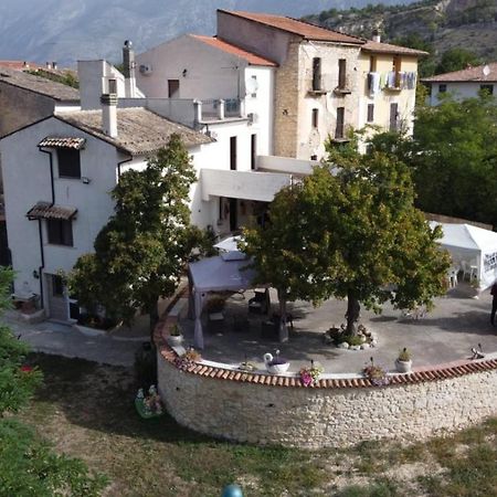 Penzion "Il Miglio" Country House Pettorano sul Gizio Exteriér fotografie